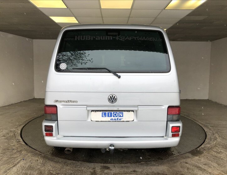 Volkswagen Caravelle 6