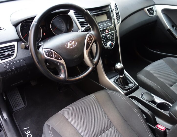 Hyundai i30 Kombi 1,6 l 81 kw