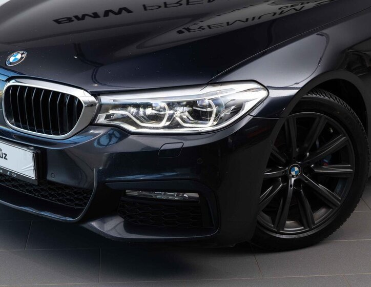 BMW Řada 5 Sedan 3,0 l 195 kw