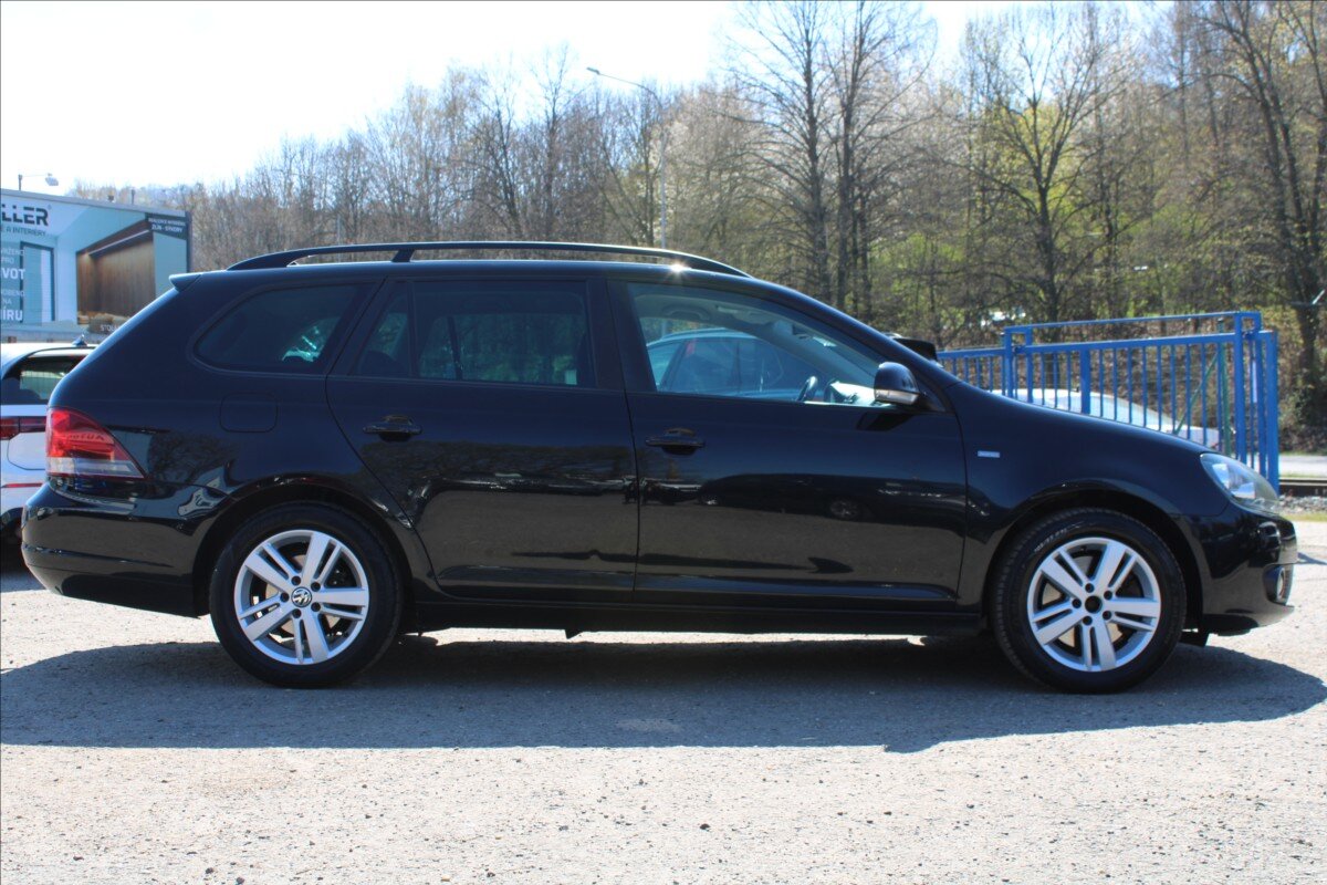 Volkswagen Golf Kombi 2,0 l 103 kw