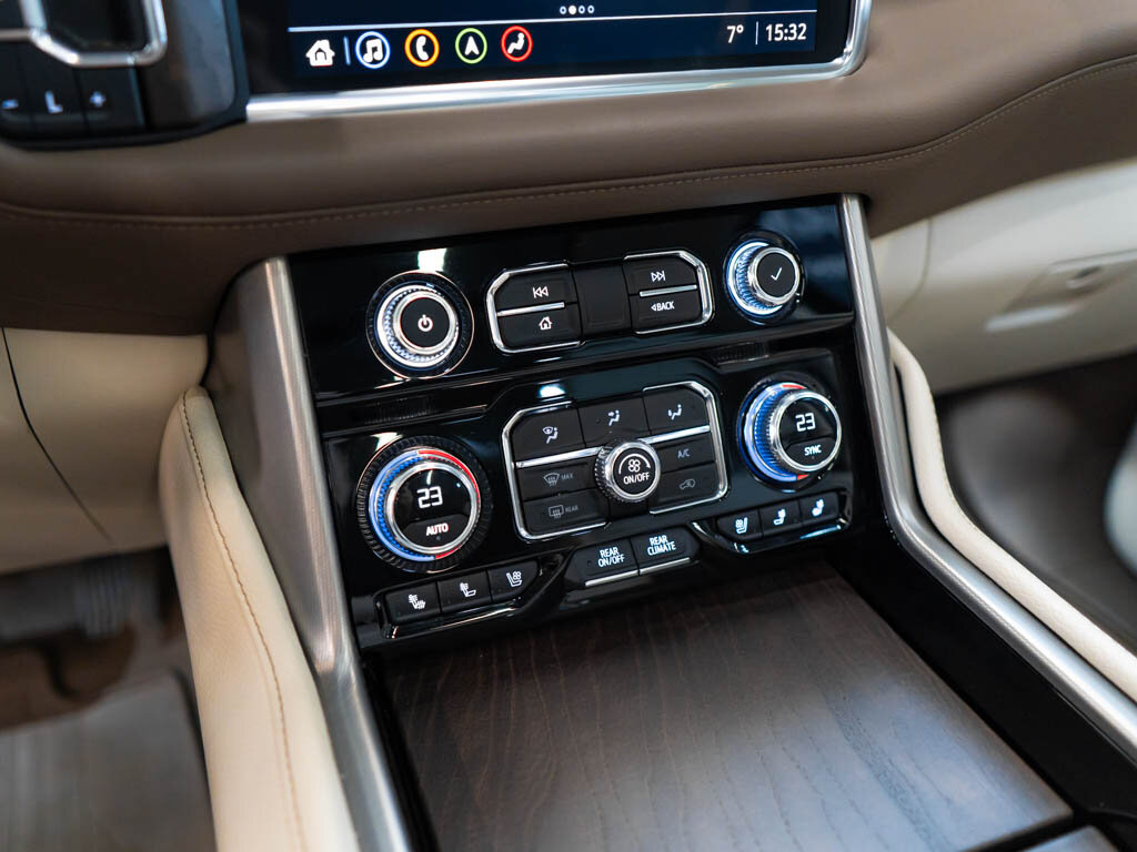 GMC Yukon SUV / Terénní 6,2 l 313 kw