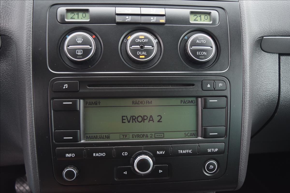 Volkswagen Touran Kombi 1,4 l 103 kw