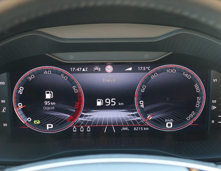 Škoda Karoq SUV / Terénní 1,5 l 110 kw