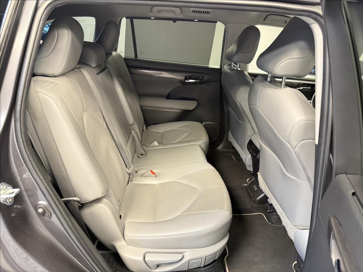 Toyota Highlander SUV / Terénní 2,5 l 140 kw