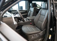Cadillac Escalade 16