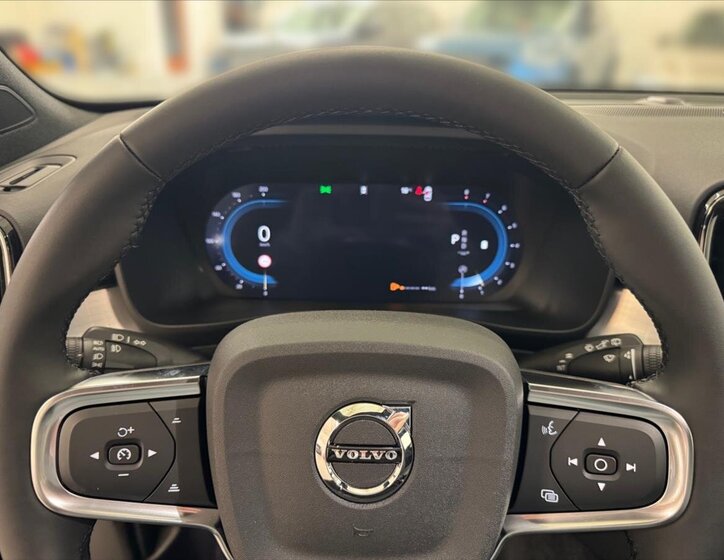 Volvo XC40 SUV 2,0 l 120 kw