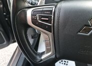 Mitsubishi Outlander SUV 2,4 l 165 kw