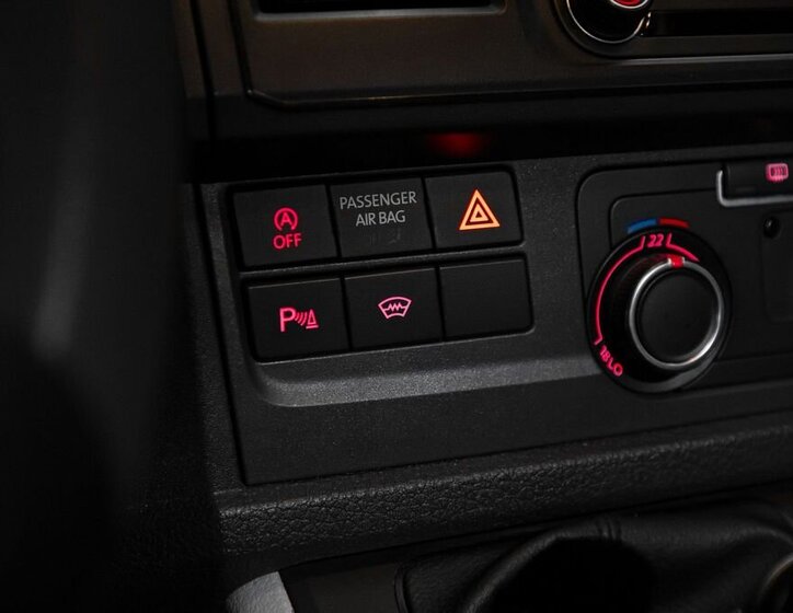 Volkswagen Transporter Skříň 2,0 l 110 kw