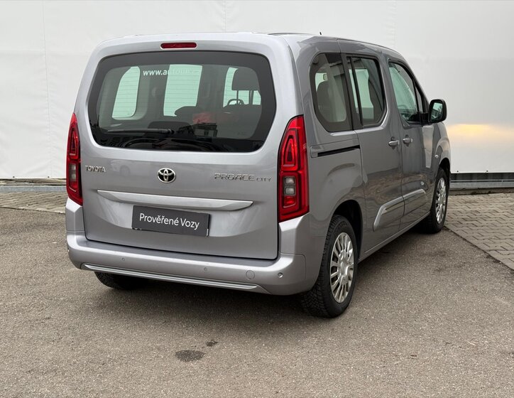 Toyota ProAce City Verso VAN-Minibus 1,2 l 81 kw
