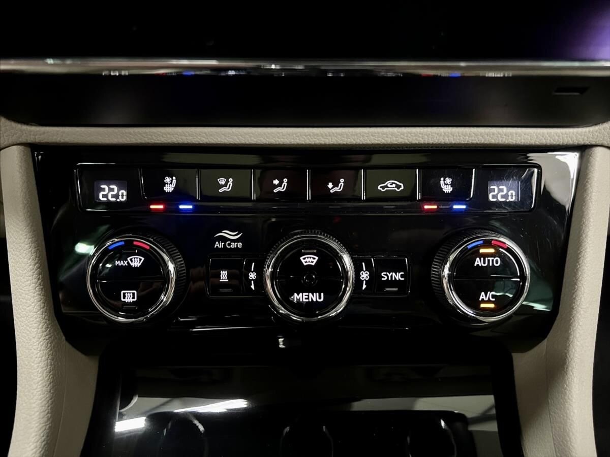 Škoda Superb Kombi 1,4 l 160 kw