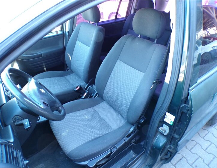 Opel Zafira MPV 1,6 l 74 kw