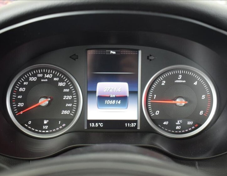 Mercedes-Benz Třídy C Sedan / Limuzína 2,1 l 125 kw