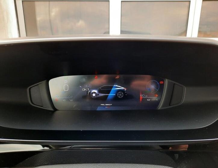 Peugeot 408 18