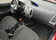 Hyundai i20 9