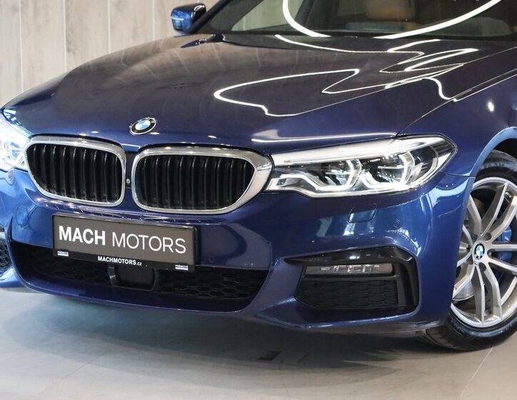 BMW Řada 5 Kombi 3,0 l 195 kw