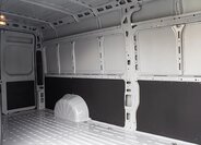 Peugeot Boxer Skříň 2,2 l 132 kw