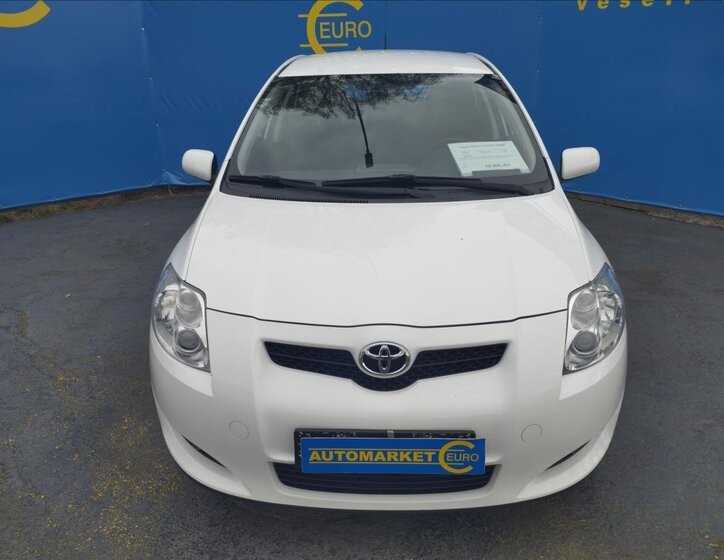 Toyota Auris Hatchback 1,3 l 74 kw