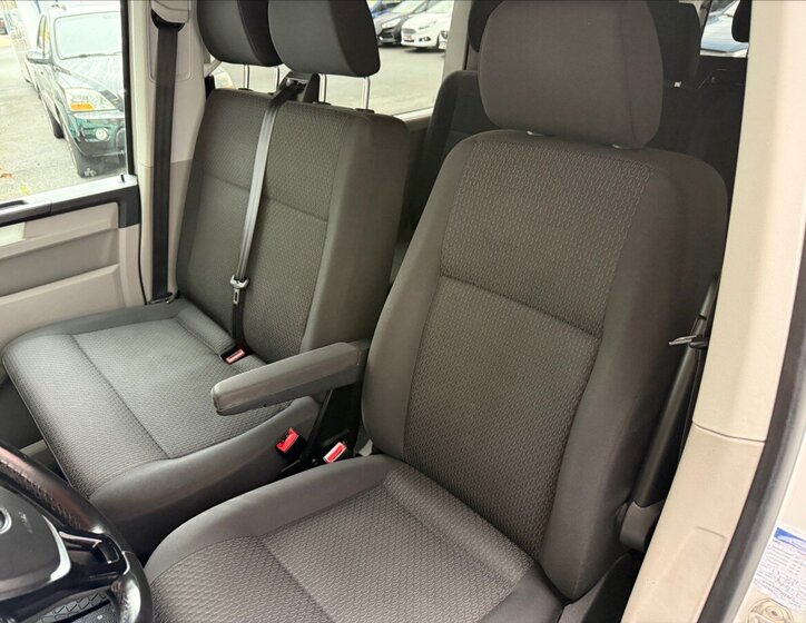 Volkswagen Transporter 11