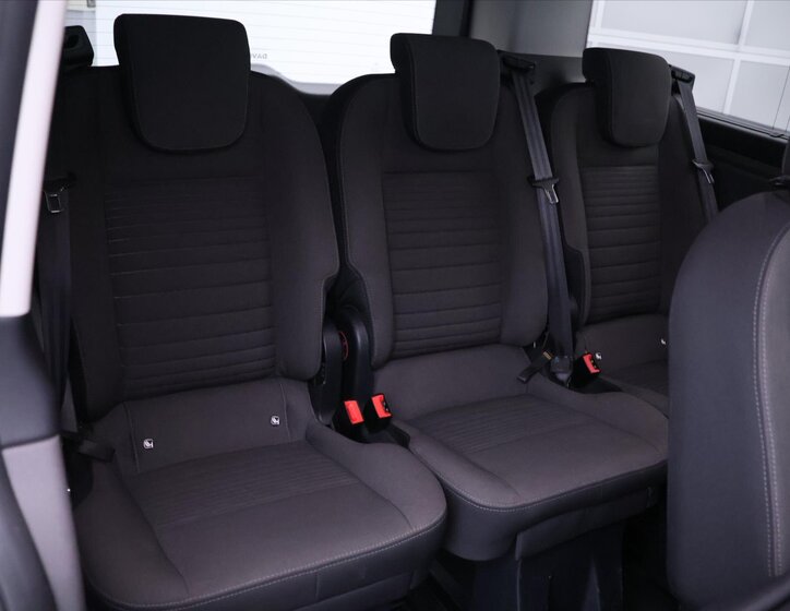 Ford Tourneo Custom Kombi 2,0 l 125 kw