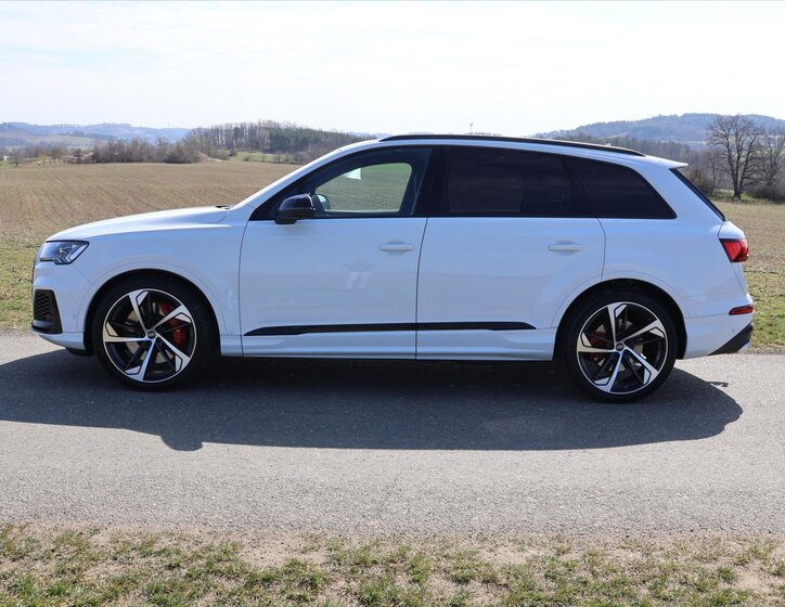 Audi SQ7 SUV / Terénní 4,0 l 373 kw