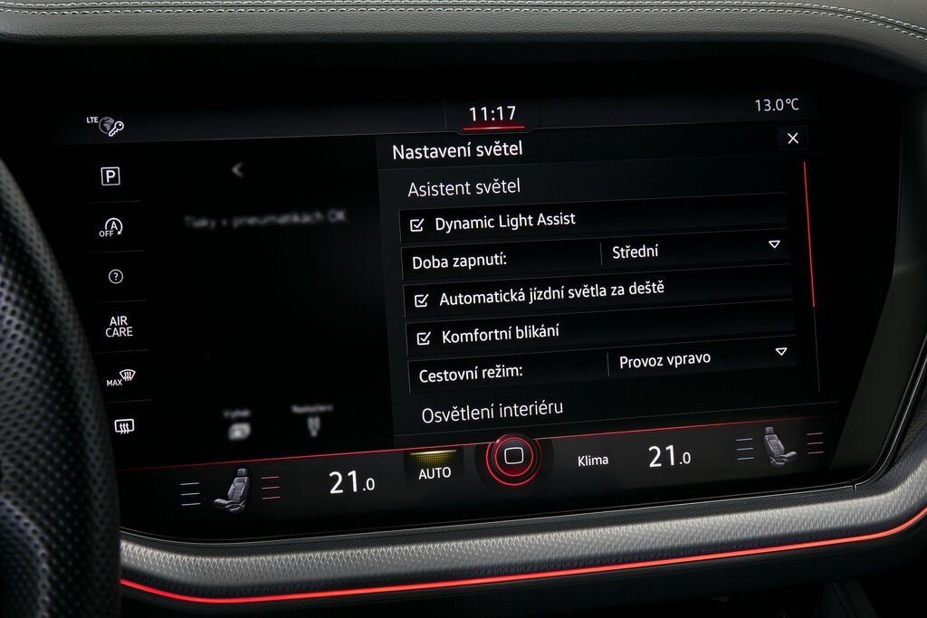 Volkswagen Touareg SUV / Terénní 3,0 l 210 kw