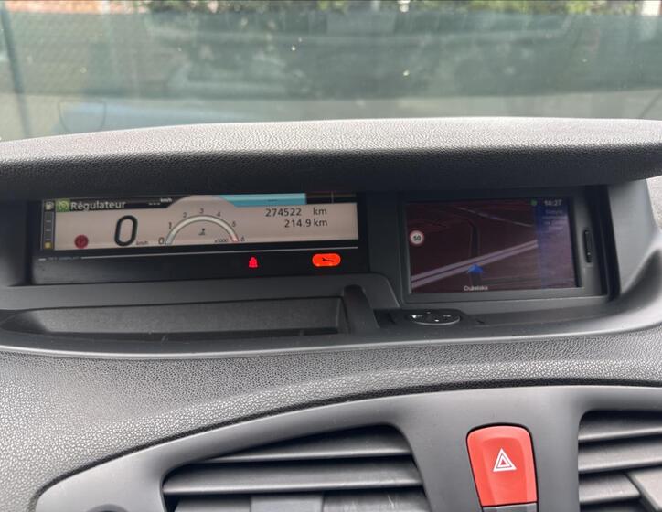 Renault Grand Scénic 15