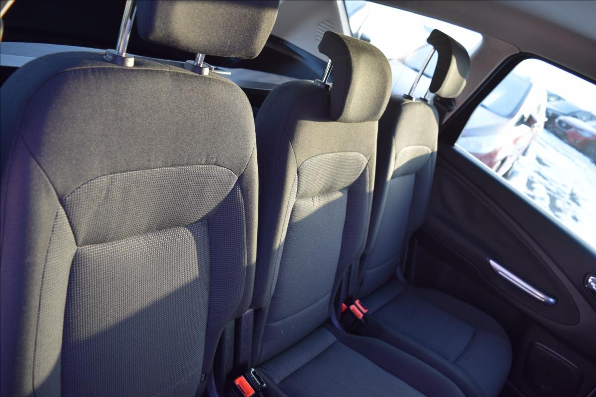 Ford S-MAX MPV 2,0 l 107 kw