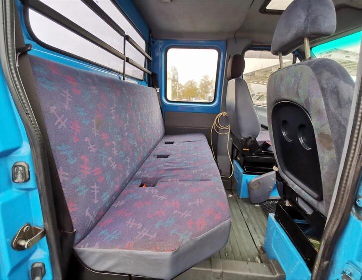 Mercedes-Benz Sprinter 12