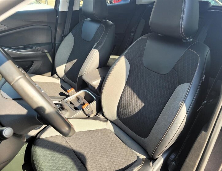 Opel Grandland X SUV / Terénní 1,5 l 96 kw