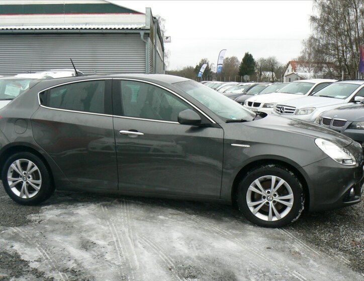 Alfa Romeo Giulietta 6