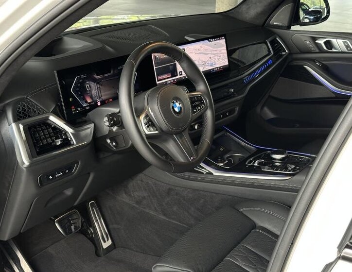 BMW X7 SUV 3,0 l 259 kw