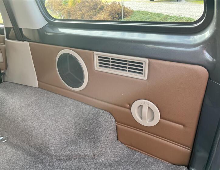 Toyota Land Cruiser 12