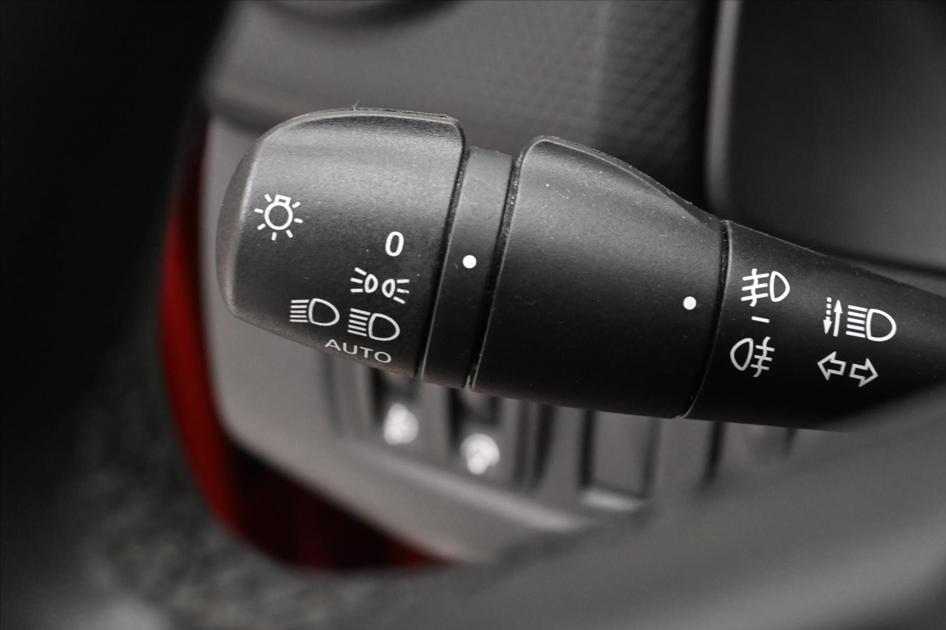 Renault Clio Hatchback 898,0 66 kw