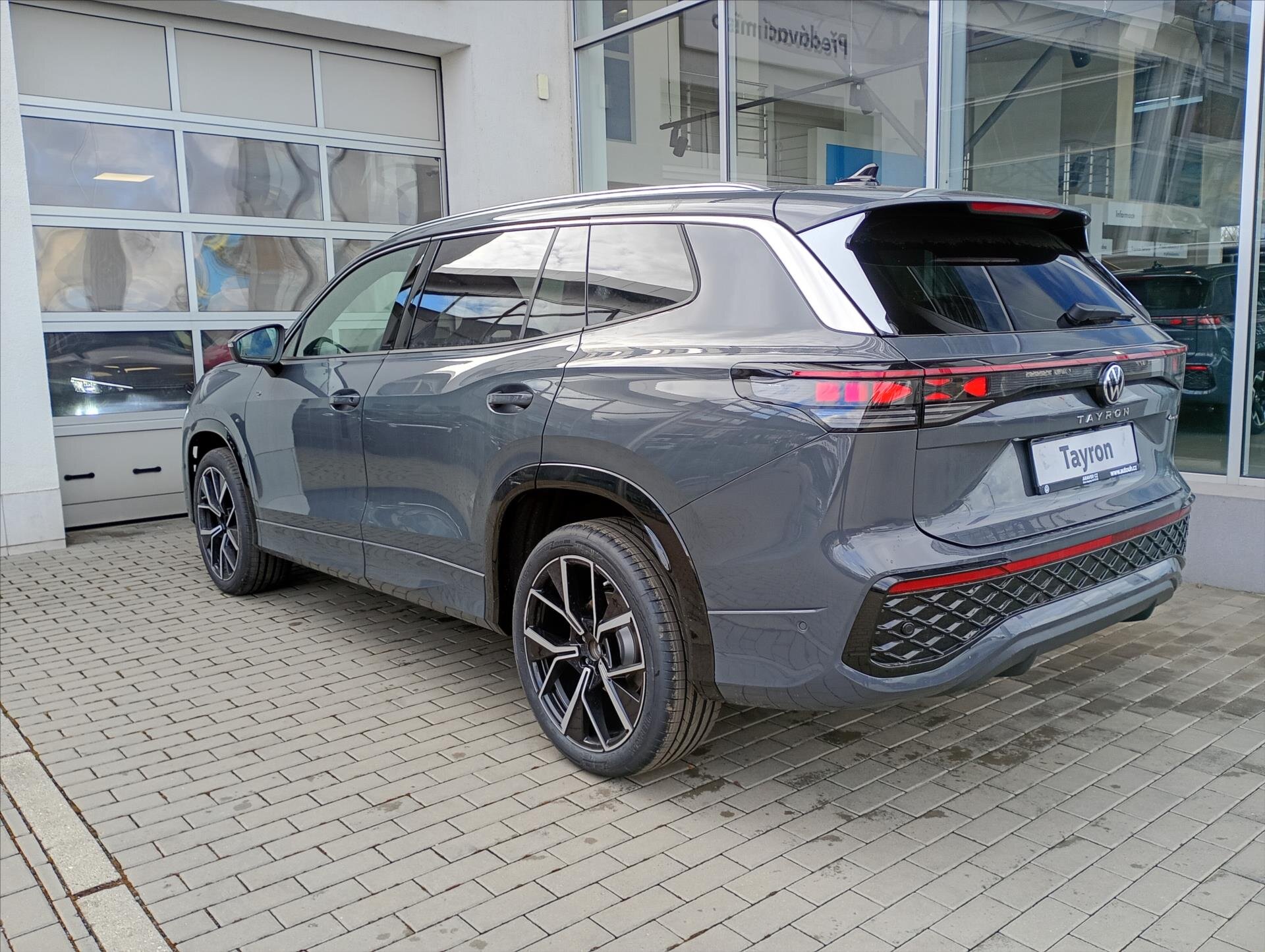 Volkswagen Tayron SUV / Terénní 2,0 l 195 kw