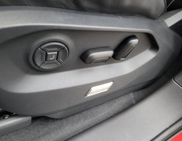 Volkswagen Touareg SUV 3,0 l 210 kw