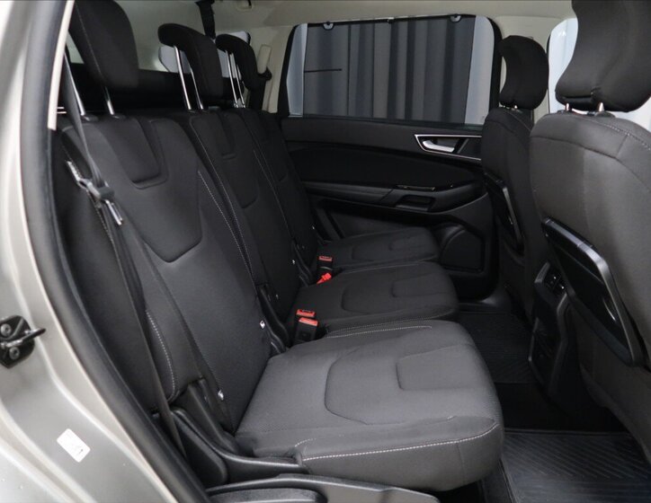 Ford S-MAX MPV 2,0 l 132 kw