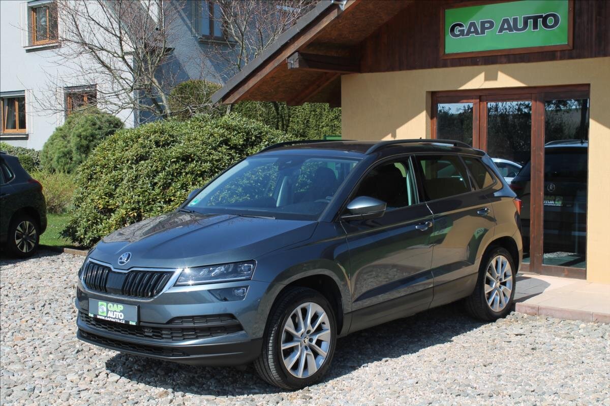 Škoda Karoq SUV / Terénní 1,5 l 110 kw