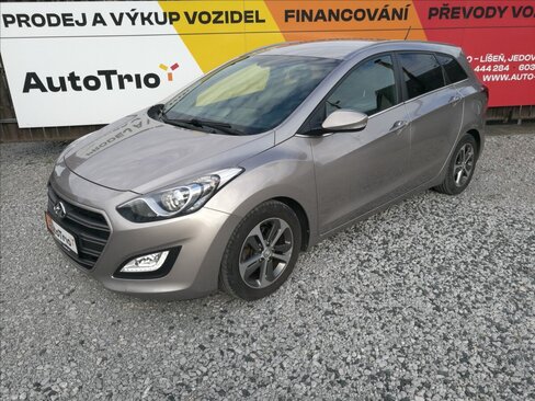 Hyundai i30 Kombi 1,6 l 99 kw