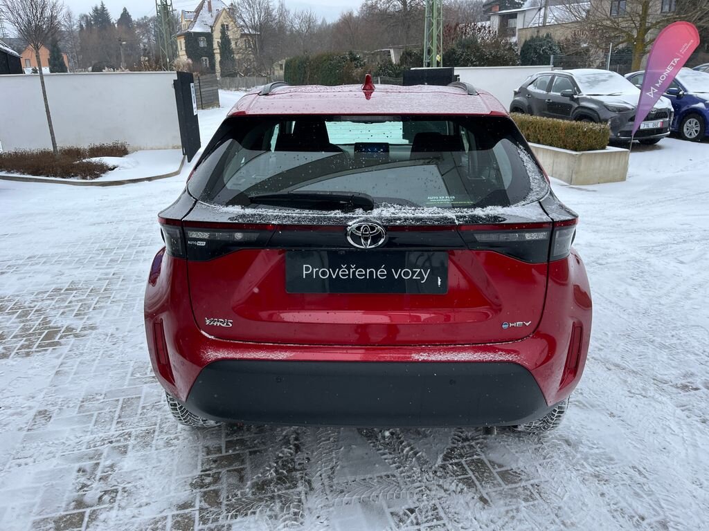Toyota Yaris Cross SUV 1,5 l 68 kw