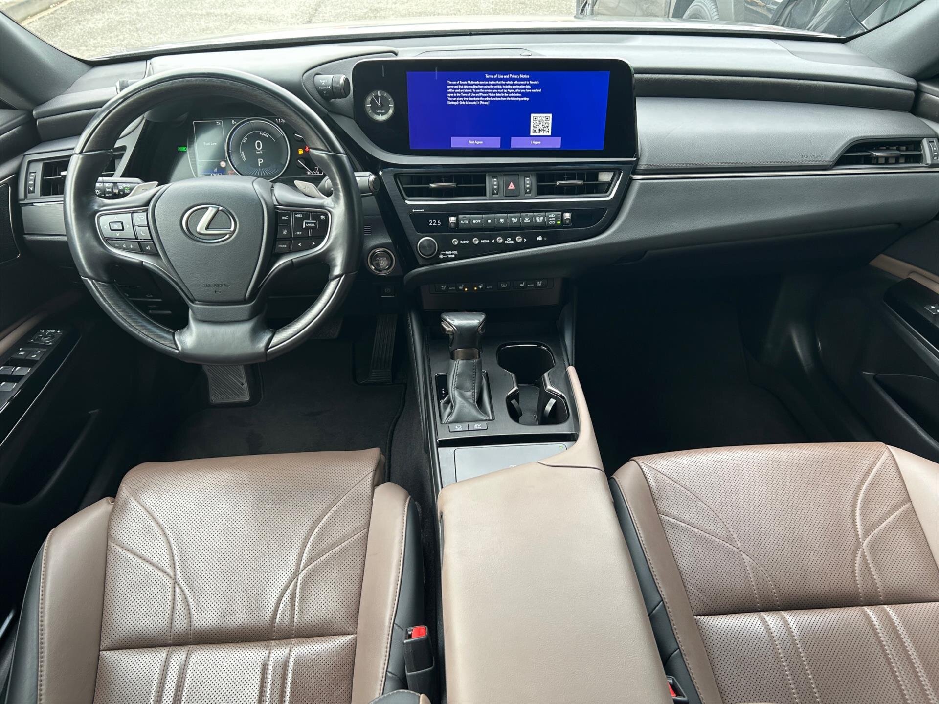Lexus ES 300h Sedan 2,5 l 160 kw