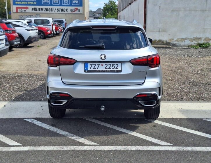 MG HS SUV / Terénní 1,5 l 119 kw