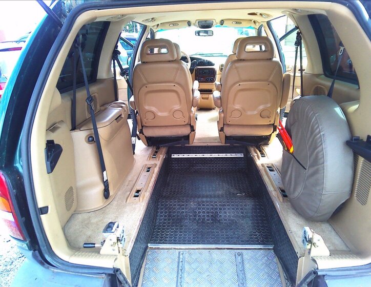 Chrysler Grand Voyager Kombi 3,3 l 116 kw