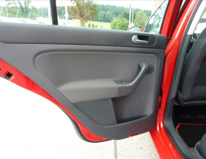 Volkswagen Golf Plus Kombi 1,6 l 85 kw