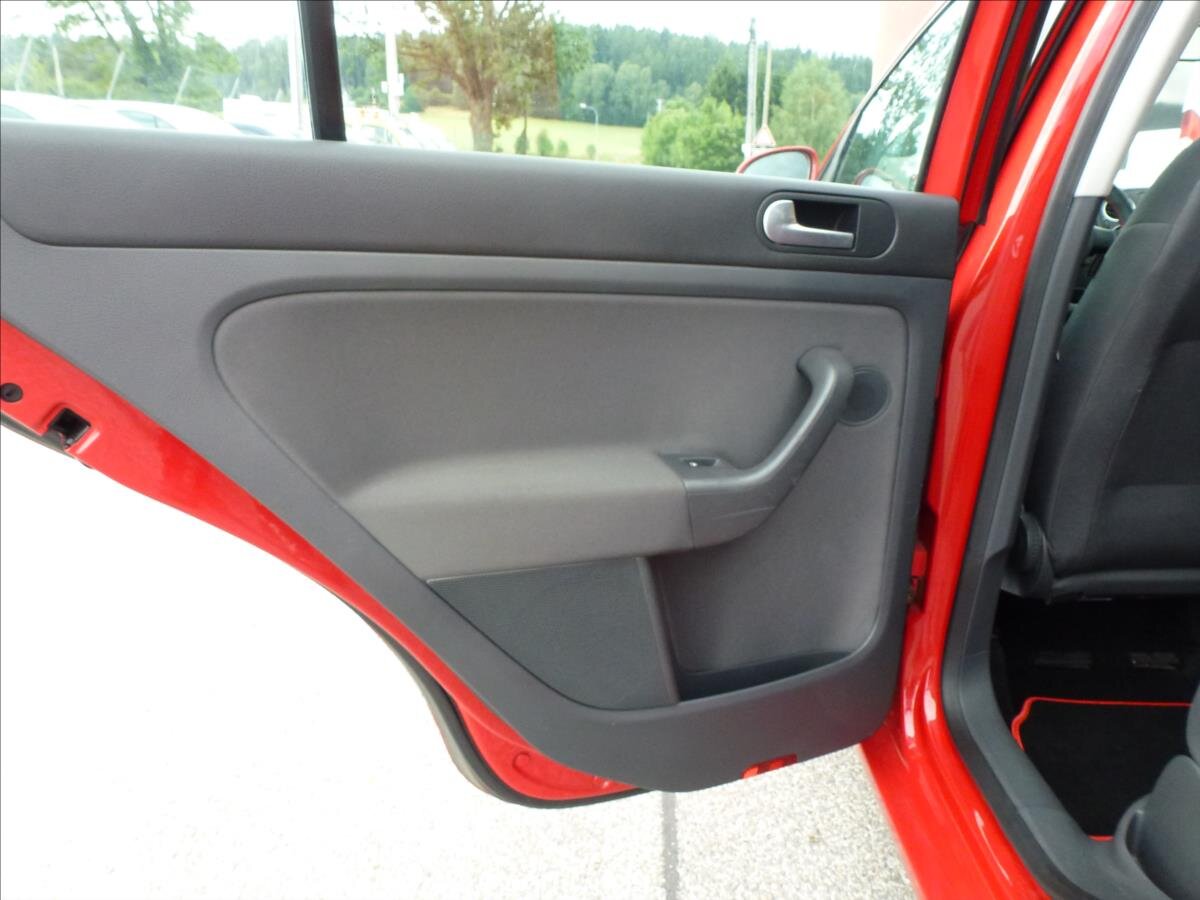 Volkswagen Golf Plus Kombi 1,6 l 85 kw