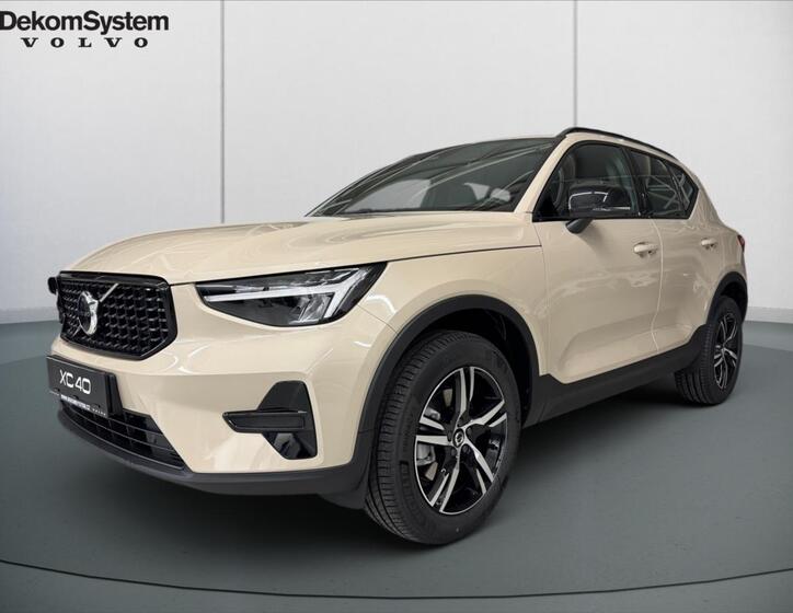 Volvo XC40 1
