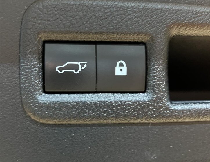 Lexus NX 300h SUV 2,5 l 145 kw