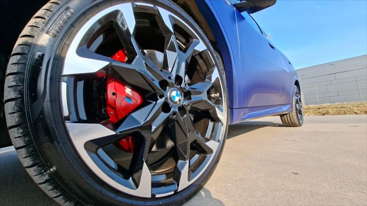 BMW X2 SUV / Terénní 2,0 l 221 kw