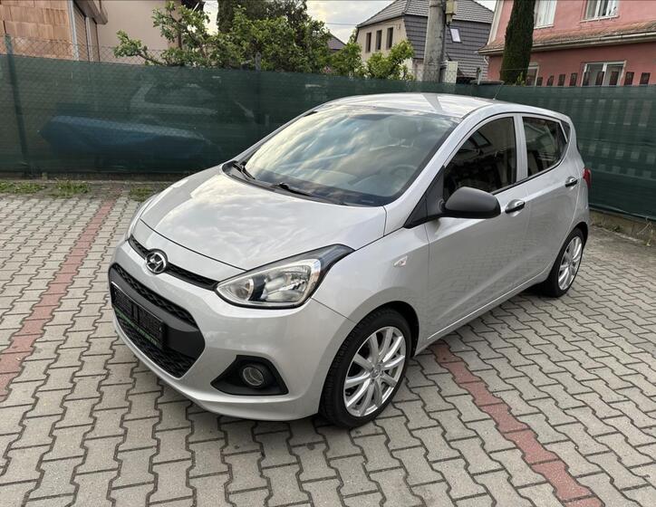 Hyundai i10 9