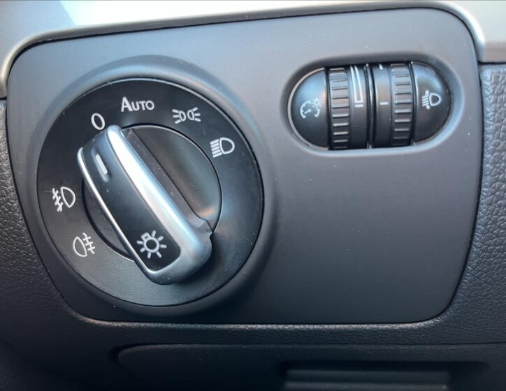 Volkswagen Golf Hatchback 2,0 l 81 kw