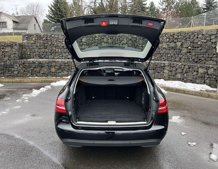 Mercedes-Benz Třídy C 24